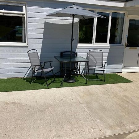 8 Sandy Bottom Sandown Bay Holiday Park, Reduced Ferry, Please Contact Us Exterior foto